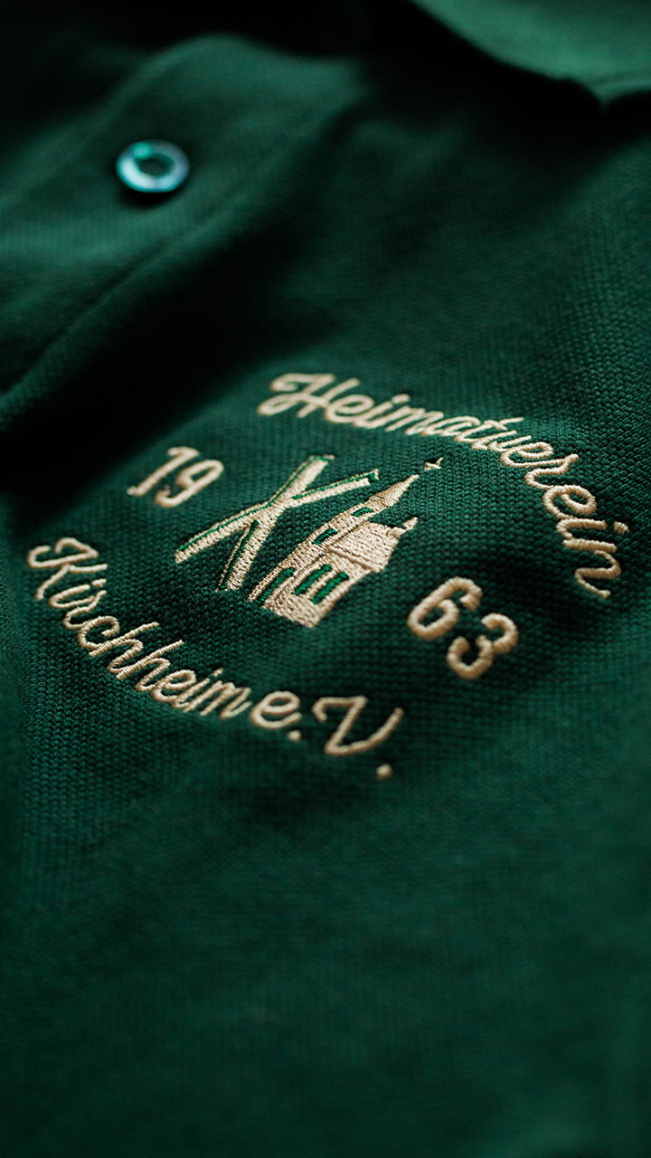 Heimatverein Kirchheim Poloshirts mit Bestickung Detailansicht